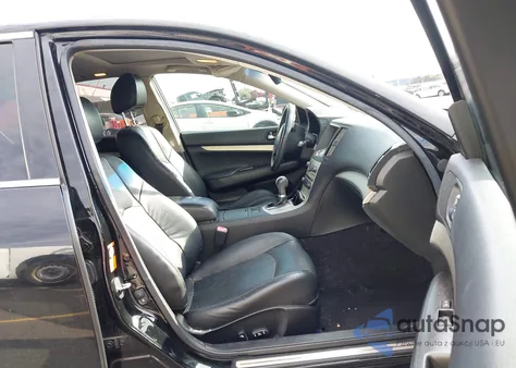 2008 Infiniti G35 Journey z USA, uszkodzony, nr VIN JNKBV61E28M215387